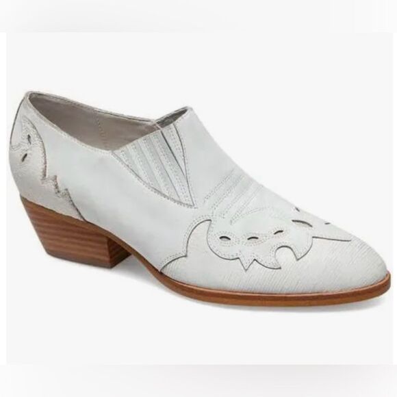 Anthropologie Shoes - Anthropologie Silent D Tarvita Off-White Booties